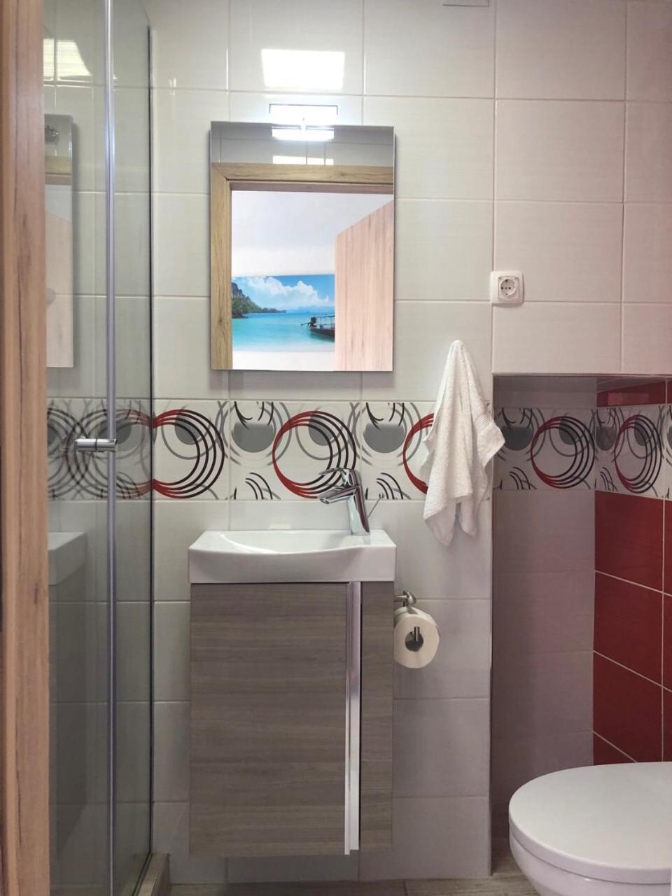 Romantic Hotel Centar オミサリ エクステリア 写真